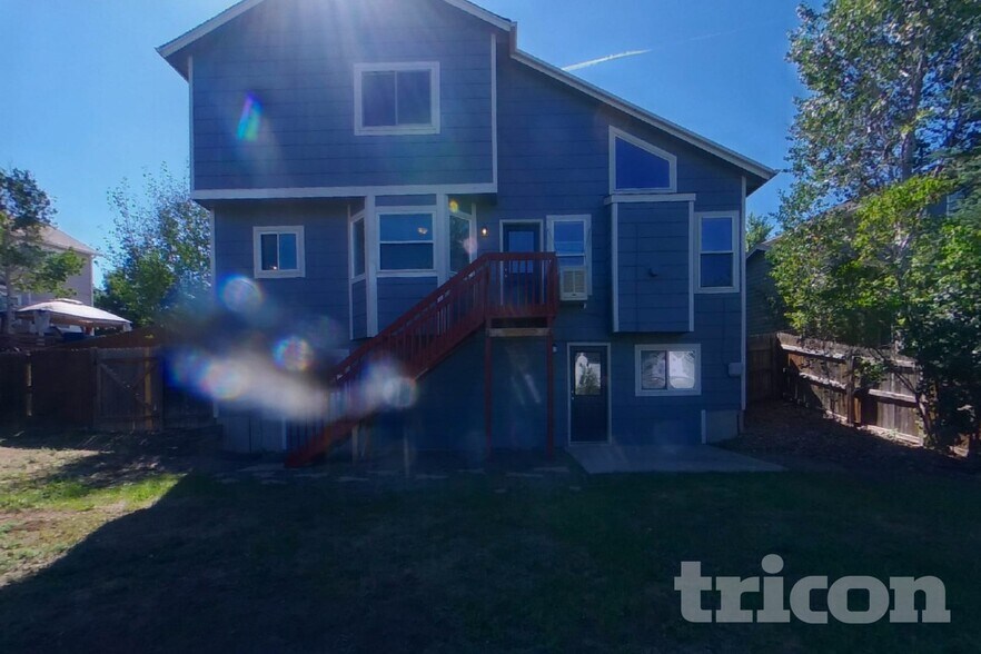 Building Photo - 5548 Many Springs Dr