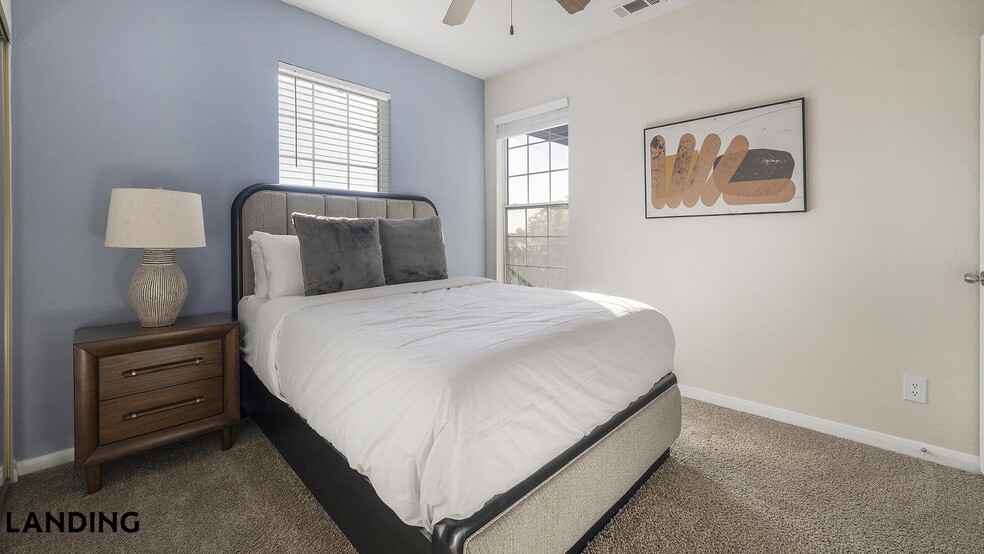 Building Photo - 1215 W Slaughter Ln