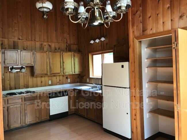 Building Photo - 11100 Grant Creek Rd