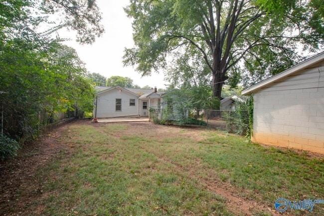 Building Photo - 1611 Beirne Ave NE