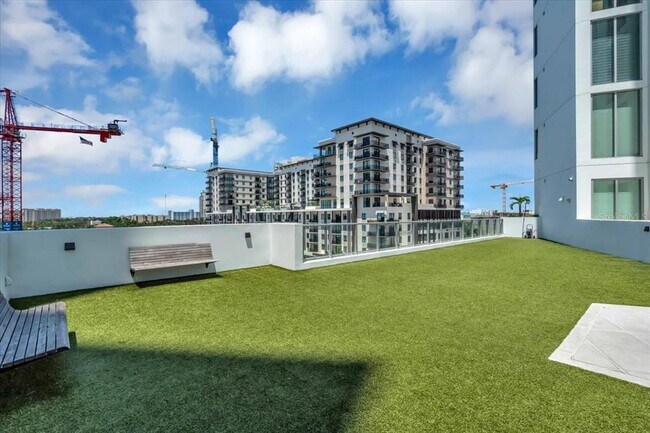 Building Photo - 301 Quay Commons Dr