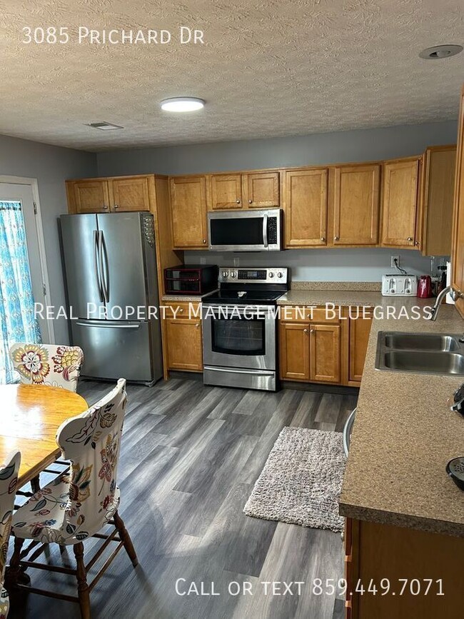 Building Photo - 3085 Prichard Dr