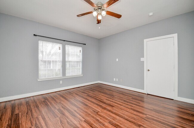 Building Photo - 11924 Prior Park Dr