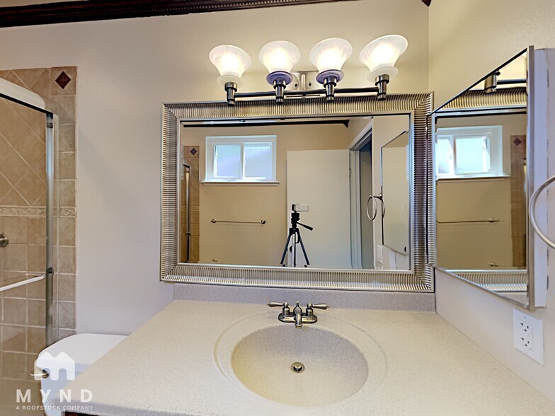 Building Photo - 7707 Canova Way