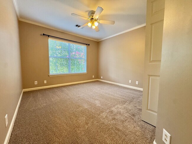 Building Photo - 4 Bed, 2.5 Bath Home w/ 2 Car Garage in Fieldstone Farms