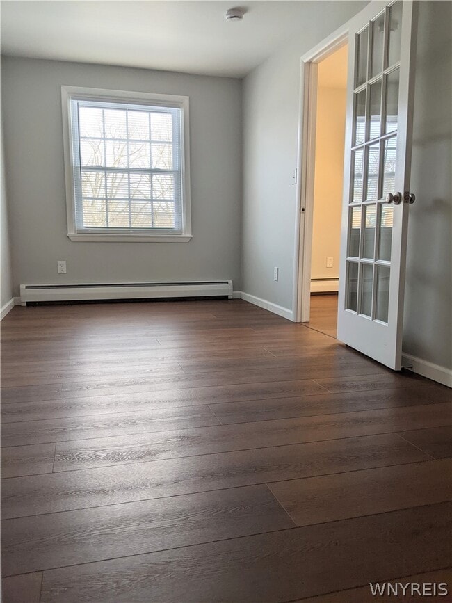 Building Photo - 202 S Union Rd