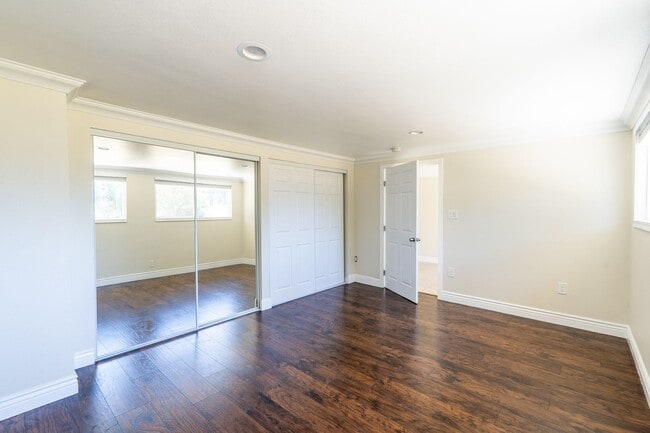 Building Photo - Lovely 4 bedroom home in Morgan Hill!