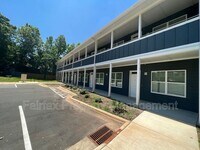 Building Photo - 518 Boone St