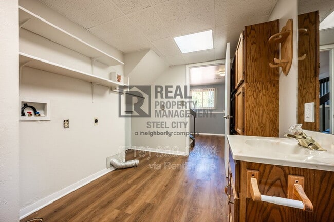 Building Photo - 4314 Blueflax Dr
