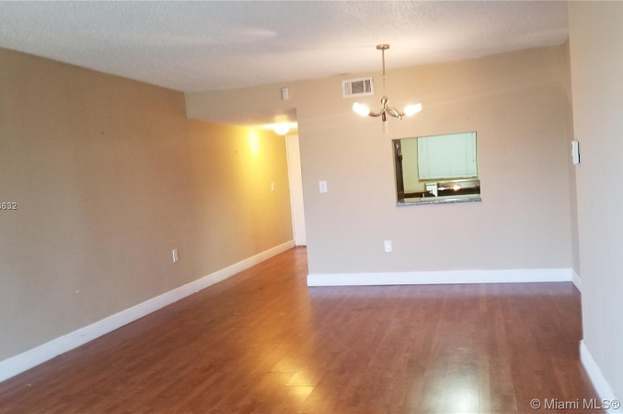 Building Photo - 3490 Foxcroft Rd