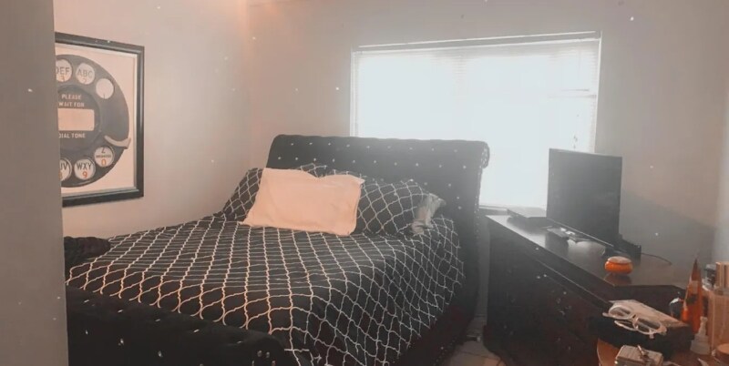 Building Photo - 26001 Juanita St