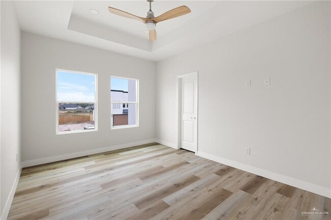 Building Photo - 2507 E Solar Dr