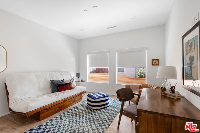 Building Photo - 841 N La Fayette Park Pl