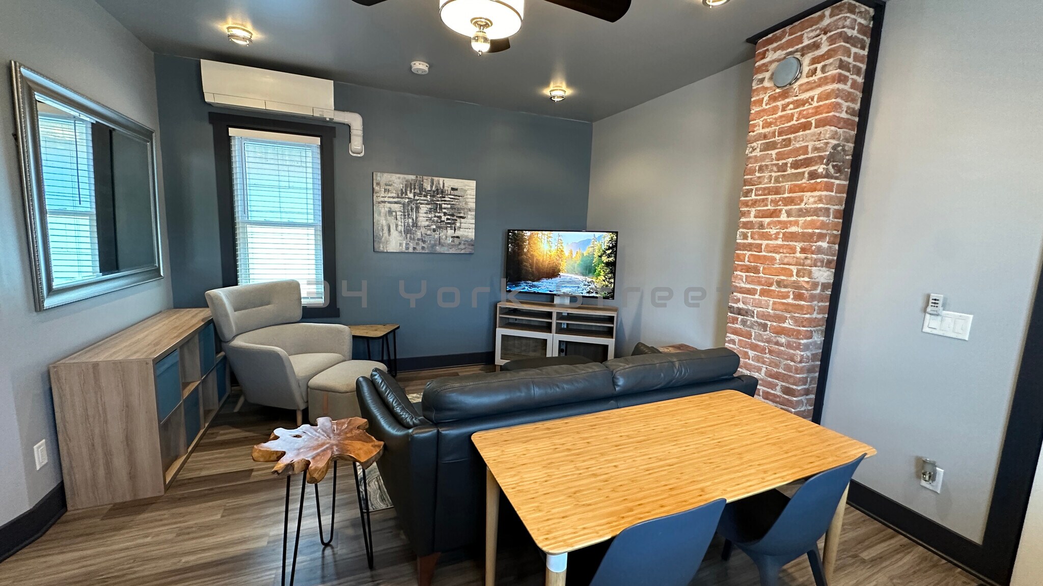 Building Photo - 34 York St