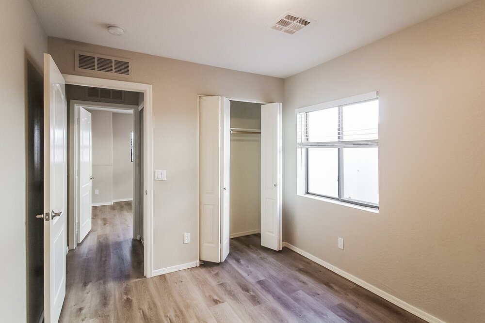 Building Photo - 10317 W Monterosa Ave