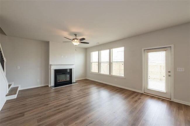 Building Photo - 4013 Park Ln