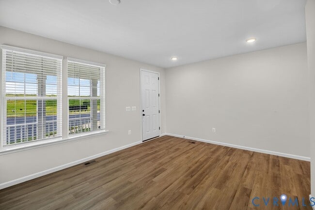 Building Photo - 7040 Paine Pl