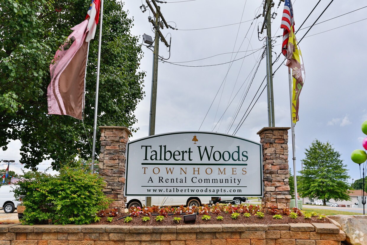 Talbert Woods Apartments And Townhomes Mooresville Nc Apartment Finder