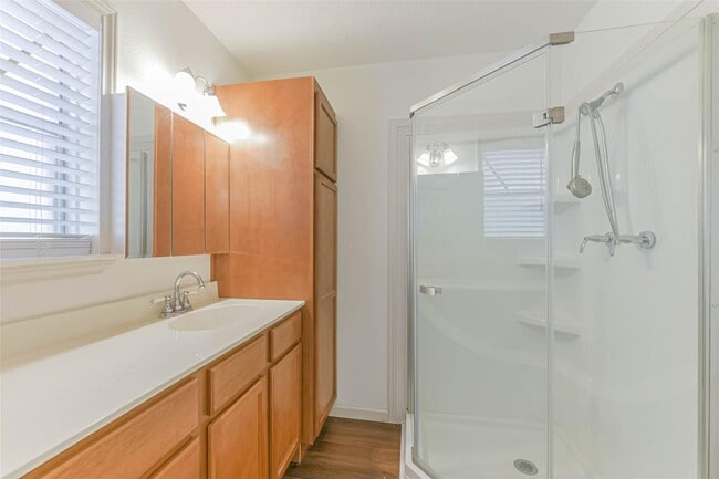 Building Photo - 12002 Palmcroft St