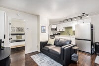 Building Photo - 37 Gold Ave NW