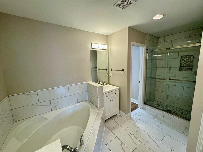 Building Photo - 2662 Pierce Brennen Ct NE