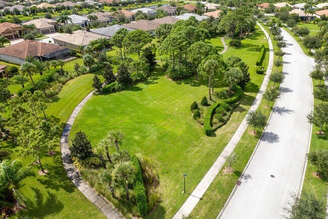 Building Photo - 4313 Beauty Leaf Cir