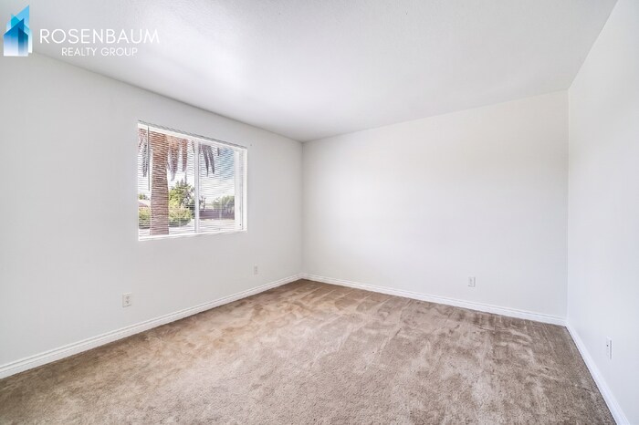 Building Photo - 5135 N 10th St