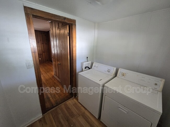 Building Photo - 1719 McClung Ave