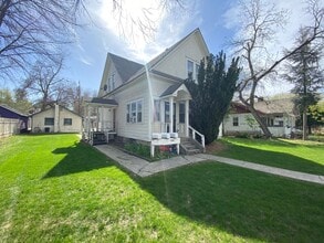 Building Photo - Duplex In The Steunenberg Historical District