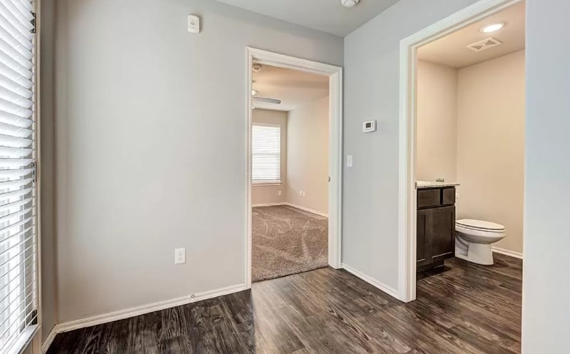 Building Photo - 8811 SW 45th St