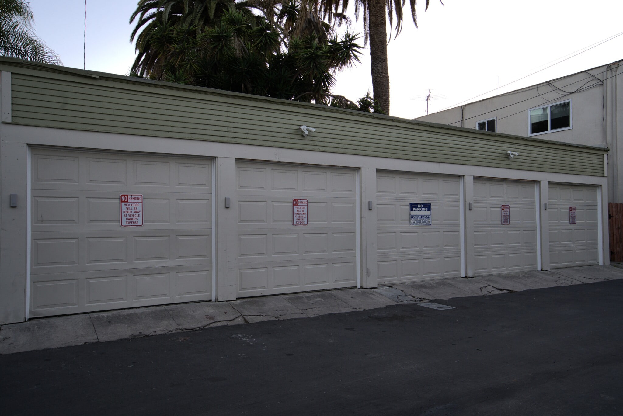 Building Photo - 1123 E Ocean Blvd