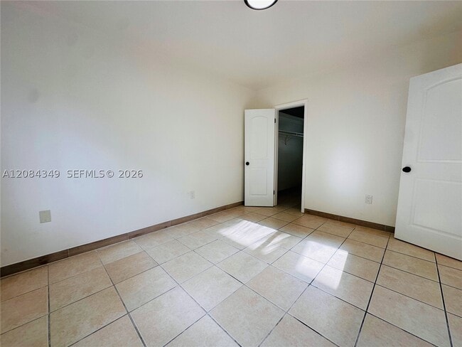 Building Photo - 501 NE 82nd St