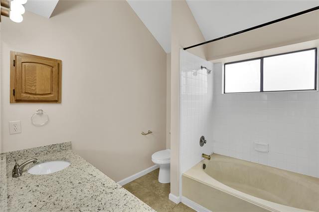 Building Photo - 4325 Harvest Hill Rd