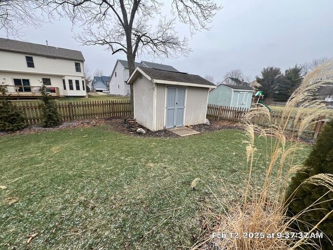 Building Photo - Adorable, updated Pickerington 3 BR Home