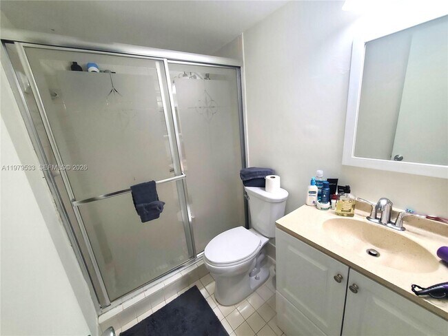 Building Photo - 800 SW 131st Ave