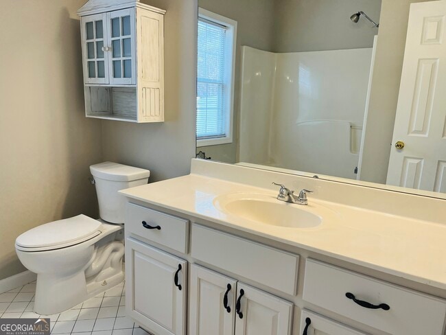 Building Photo - 50 Rock Mill Ct