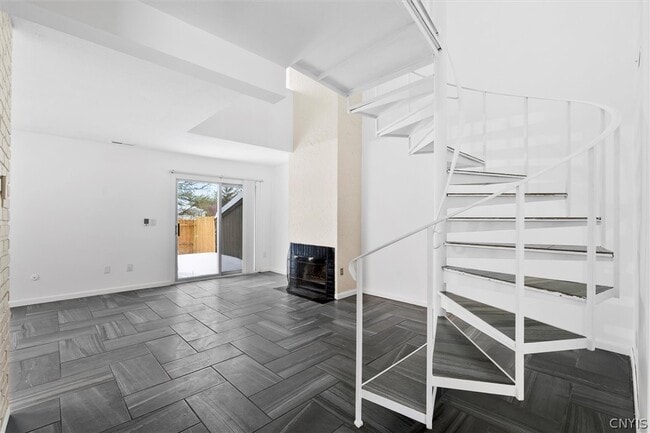 Building Photo - 3754 Helios Ct