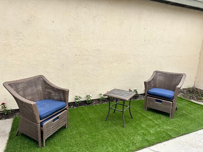 Building Photo - 10517 Caminito Obra