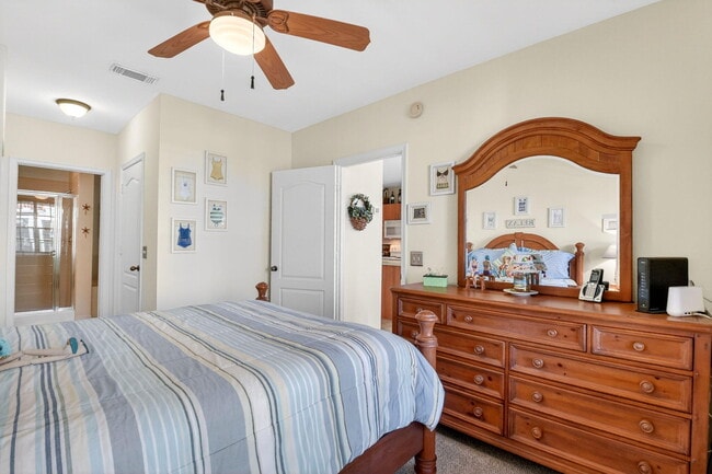 Building Photo - 501 Belmont Pl