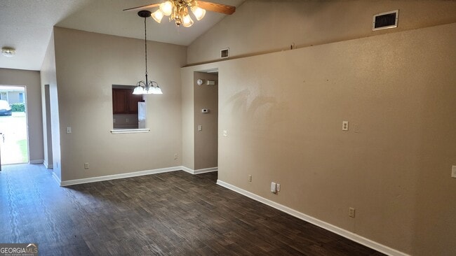 Building Photo - 405 S Ashley St