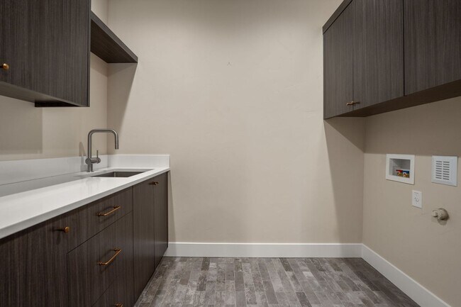 Building Photo - 2971 NW Polarstar Ave