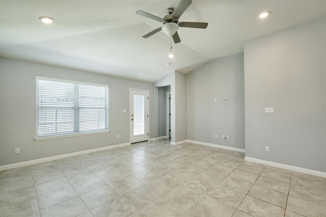 Building Photo - 748 Nautical Lp