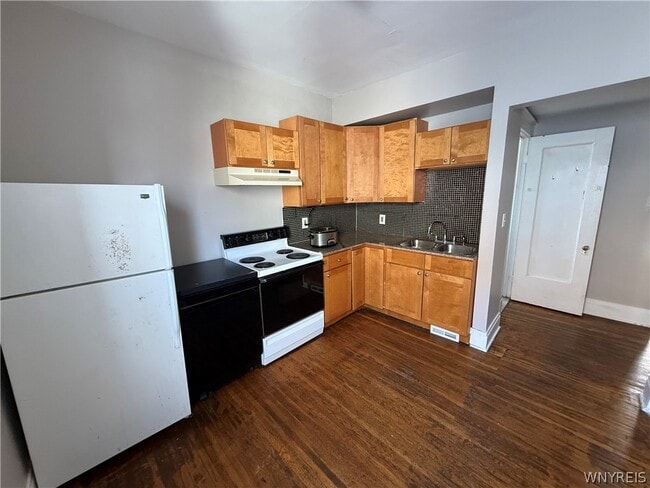 Building Photo - 319 Bryant St