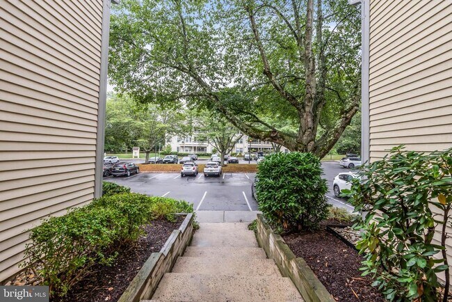 Building Photo - 103 Claridge Ct