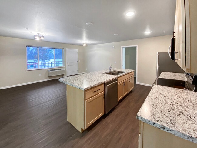 Building Photo - 3484 MT-200