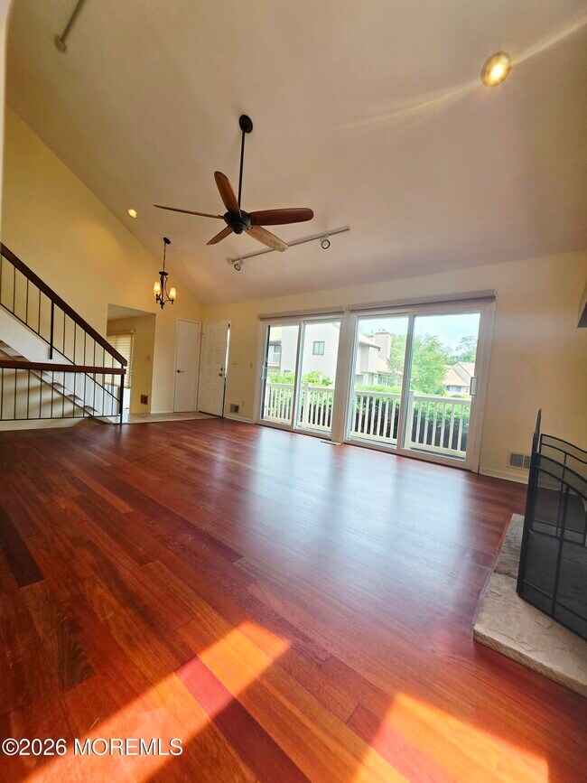 Building Photo - 97 Cotswold Cir