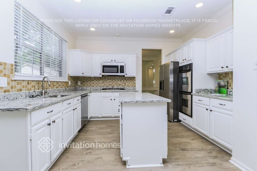 Building Photo - 14 E Trillium Cir