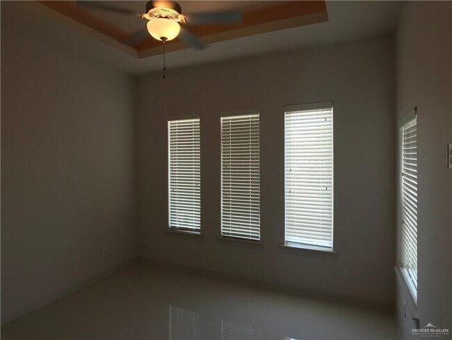 Building Photo - 27 N 51st St