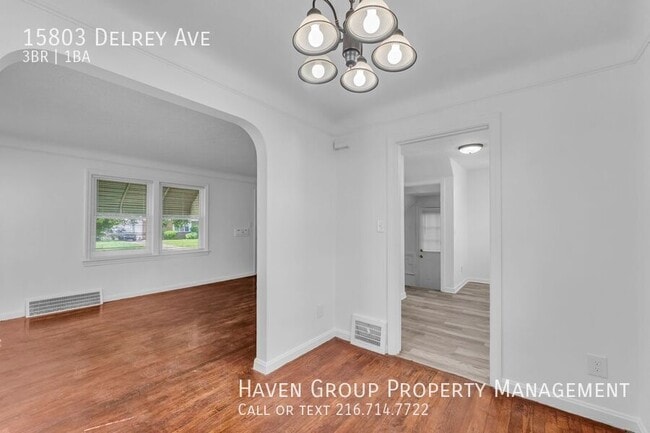 Building Photo - 15803 Delrey Ave