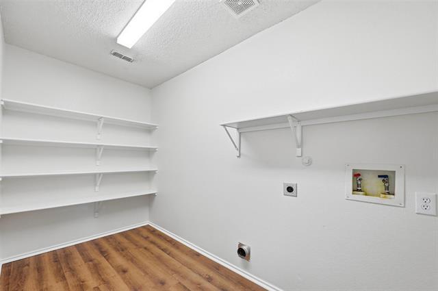 Building Photo - 2932 Reata Dr